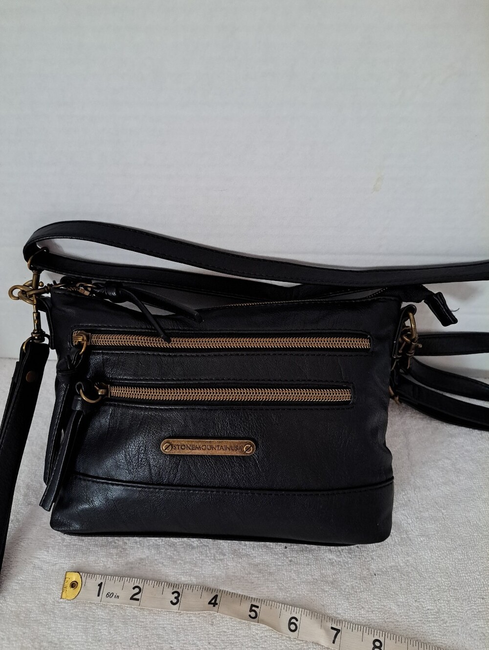 Stone Mountain Accessories Black Leather Crossbody with Double Zip Front